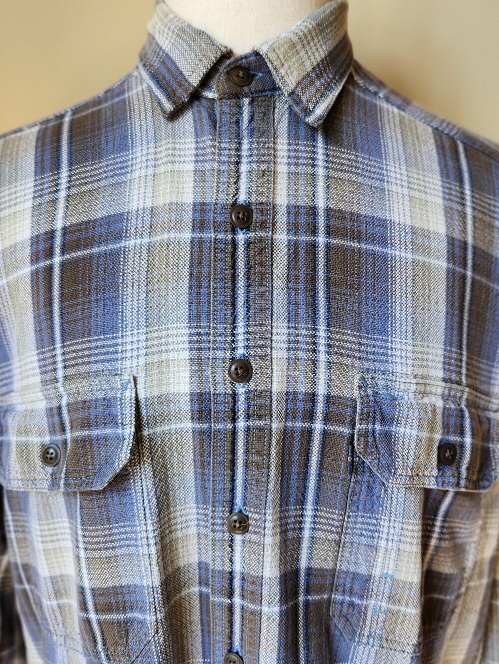 Vintage Levis Woven Plaid Shirt Mens L 90s Blue Brown Quality Clothing WPL423
